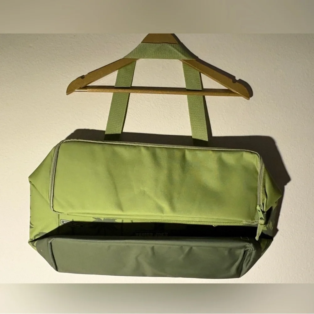 NWT! Trader Joe's Olive Green Large Insulated Tote Bag